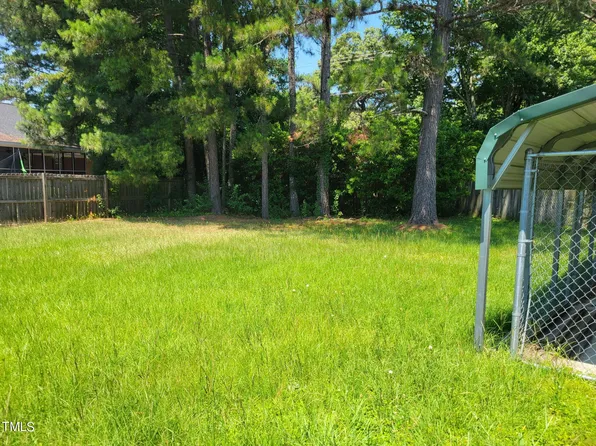 7239 Summerlin Dr, Fayetteville, NC 28306
