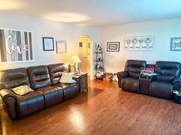 2nd image of 395 Robert Simmons Dr