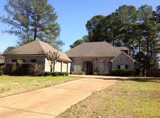 221 Allen Dr, Brandon, MS 39047