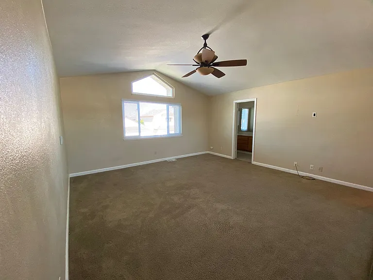 229 Potrero St — Photo 18