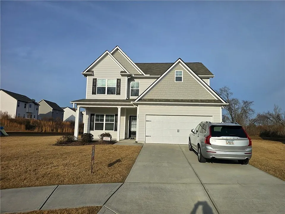 647 Skye Dr