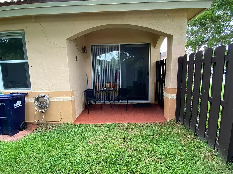 12594 SW 122nd St — Photo 26