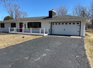 210 Roberts Rd, New Lenox, IL 60451