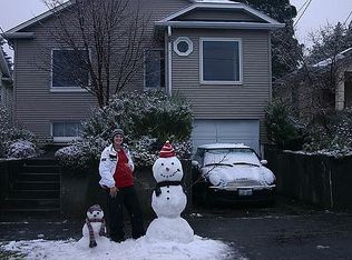 1212 NE 68th St, Seattle, WA 98115
