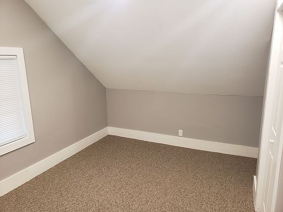 5th image of 5820 William St