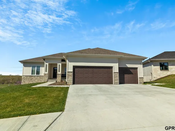 12756 Mormon St, Omaha, NE 68142
