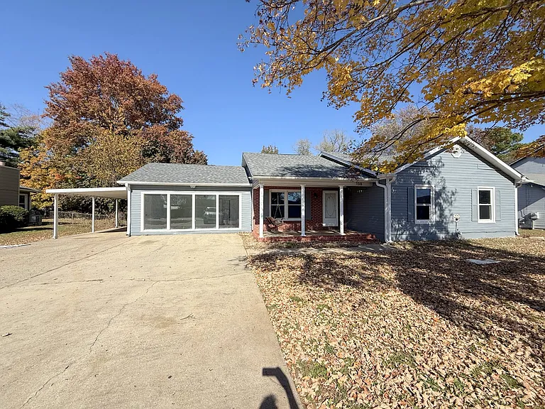 158 Lewis Ln — Photo 1