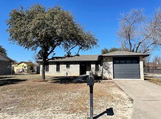 102 Rhonda Dr, Del Rio, TX 78840