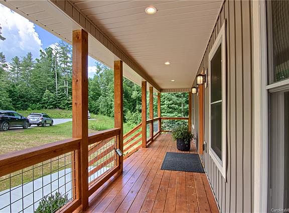 5th image of 36 Crystal Cove Dr