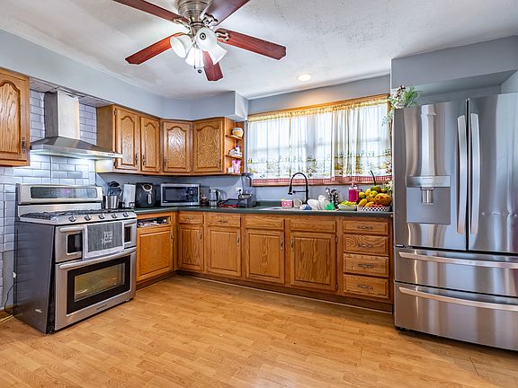 5th image of 607 Forsythe Ave