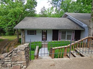 11 Akokisa Dr, Cherokee Village, AR 72529