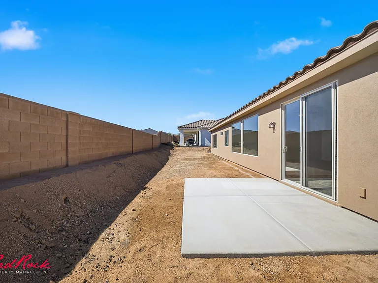 495 S Martignano Way — Photo 37