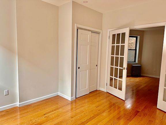 3rd image of 22 Saint Marks Pl APT 16
