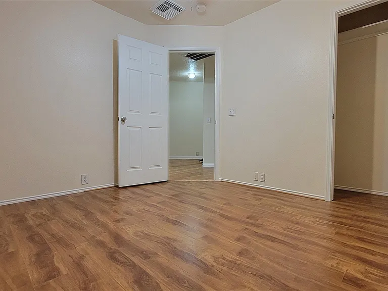 4831 Dark Canyon Ct — Photo 9