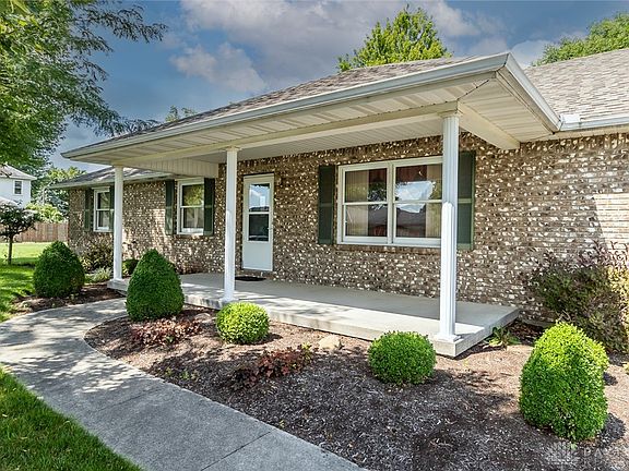 4th image of 306 Orchard Dr