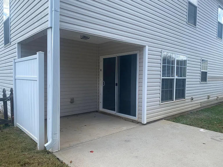 7038 Whittingham Dr — Photo 25