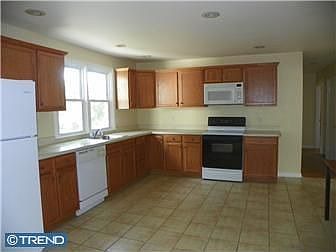 5th image of 1552 Overhill Rd