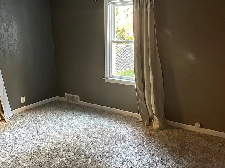 3878 Crary Dr — Photo 8