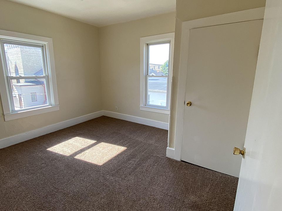409 Third Street Apt D 409 3rd St Algoma WI Zillow