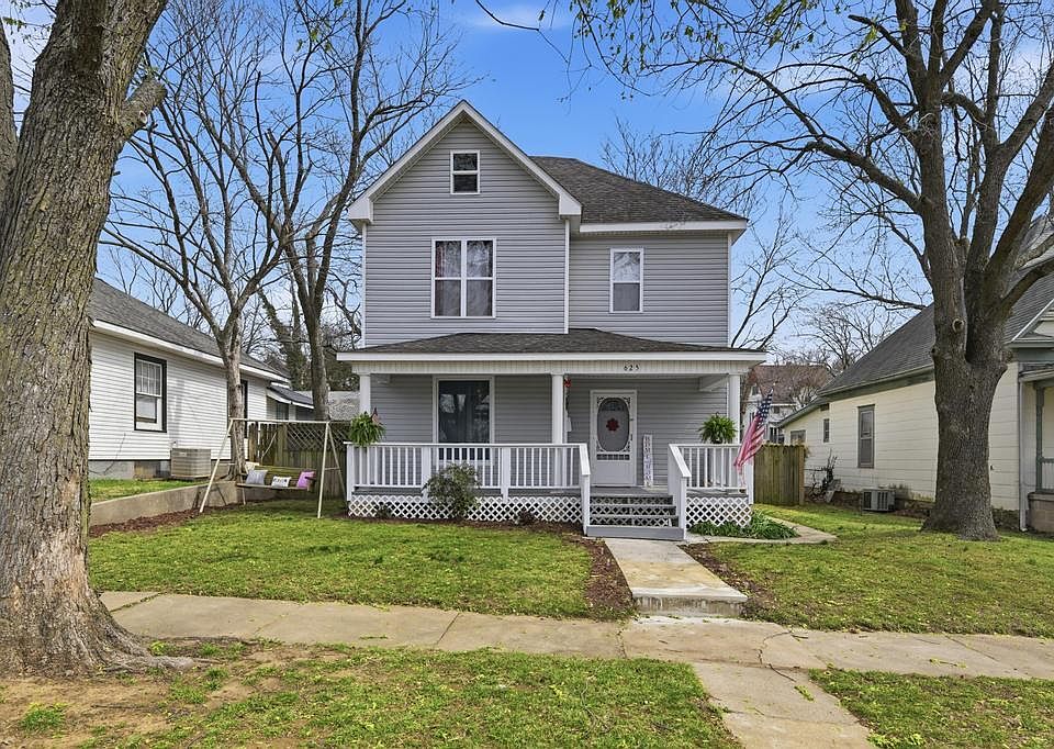 1st image of 625 N Moffet Avenue