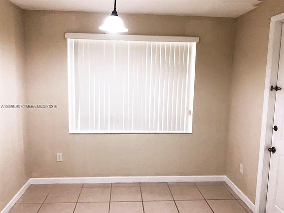 2nd image of 2884 SE 2nd Dr Unit 2
