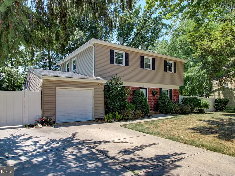 11 Whitemarsh Dr — Photo 10