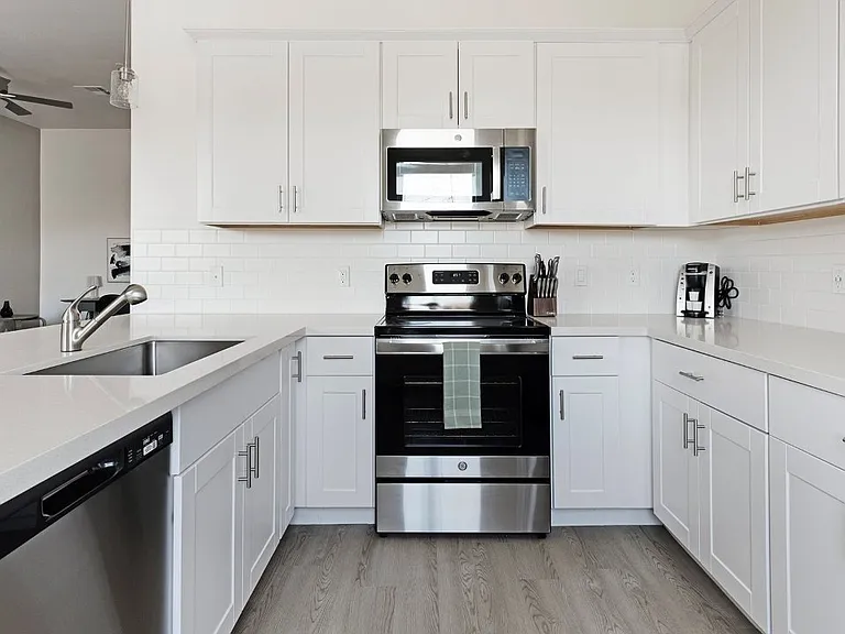 Linda Vista Luxury Rentals — Photo 22