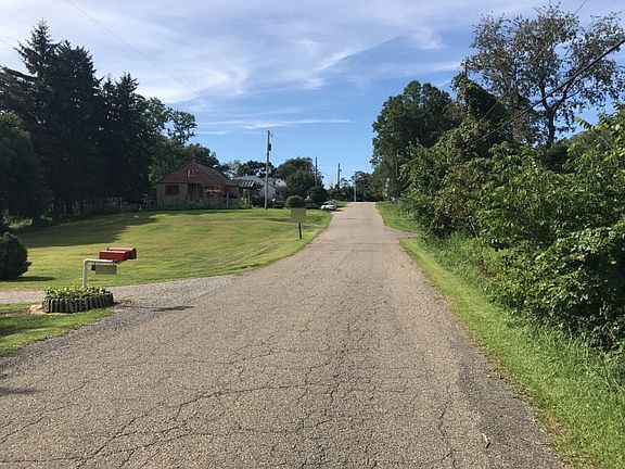 5th image of 338 Emmett Way