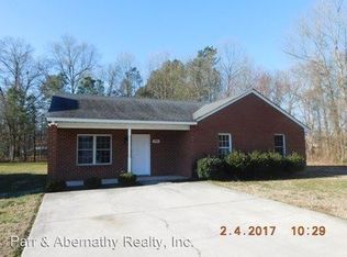 700 Dendron St, Hopewell, VA 23860