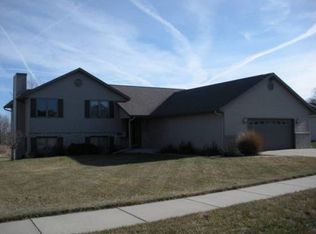 209 Ridge Creek Dr, Janesville, WI 53548