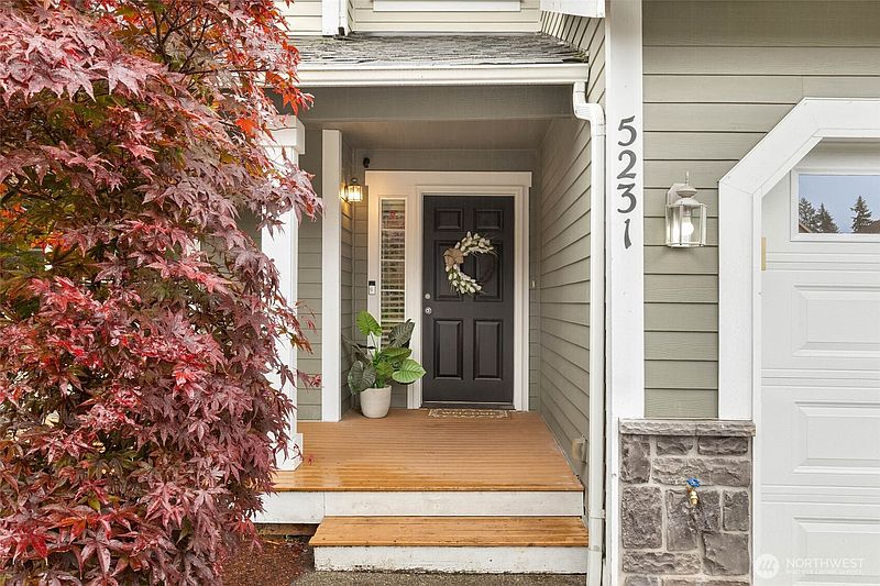 3rd image of 5231 NE 11th Court