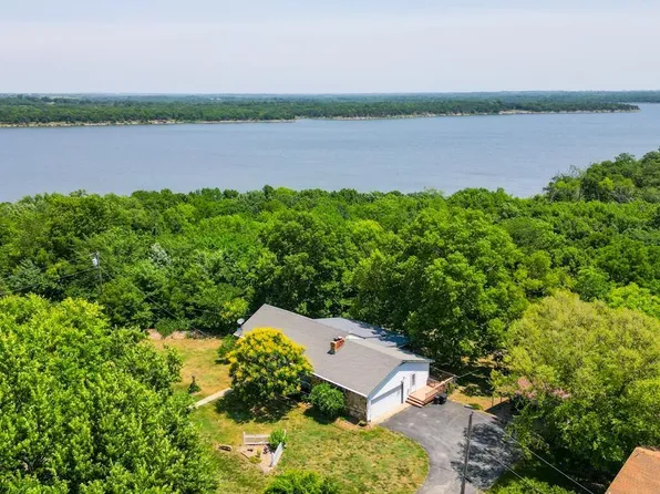 22446 Pomona Dr, Vassar, KS 66543