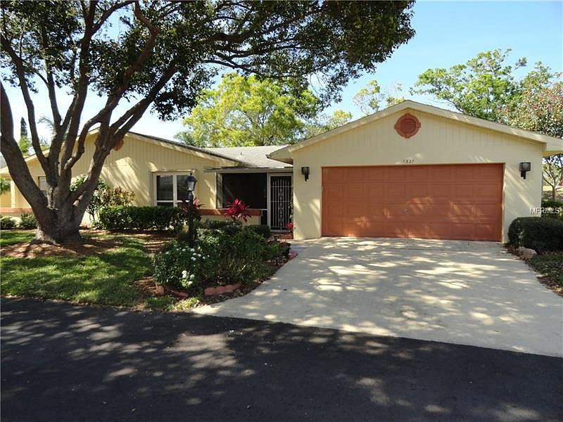 1st image of 1327 Idlewood Dr #38