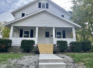 620 E Elm St #1/2, Lima, OH 45804