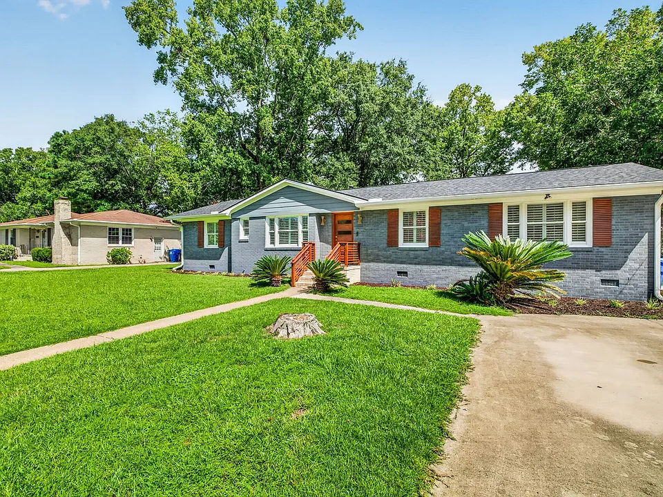 1118 Browning Rd
