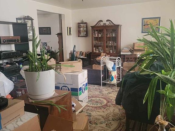 2nd image of 6022 N Avondale Ave APT 3N