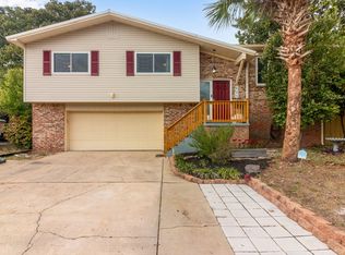 621 Sea Oats Dr, Destin, FL 32541