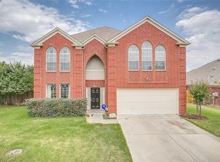 2624 Lakeside Dr, Burleson, TX 76028
