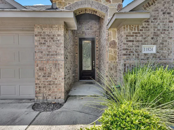 11824 Bexley Dr, Burleson, TX 76028