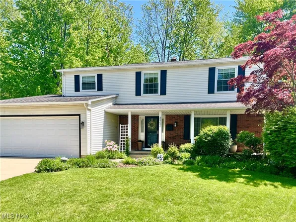 8952 Trailwood Ct, Mentor, OH 44060