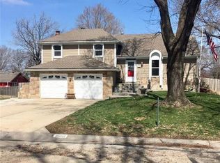 10612 W 48th St, Shawnee, KS 66203