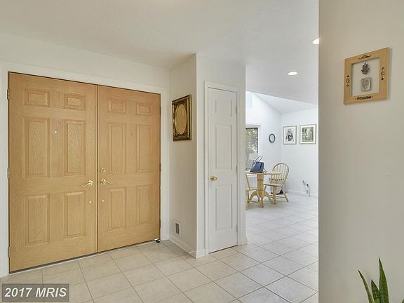 4th image of 11504 Karen Dr