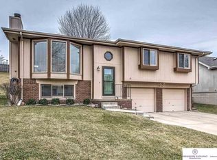 10875 Polk St, Omaha, NE 68137