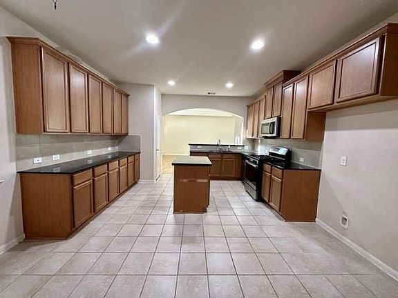 4th image of 14242 Pointa Vera Dr