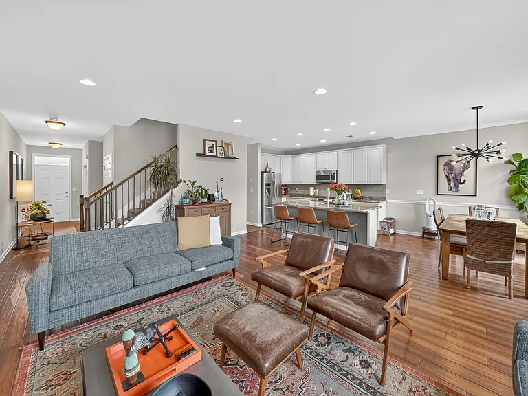 97 Autumn Ln — Photo 12
