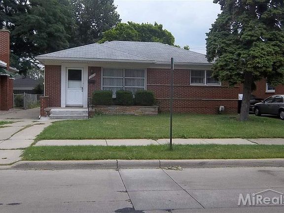 2nd image of 28626 Dartmouth St