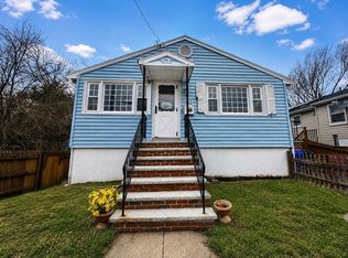 89 Cleveland St, Malden, MA 02148