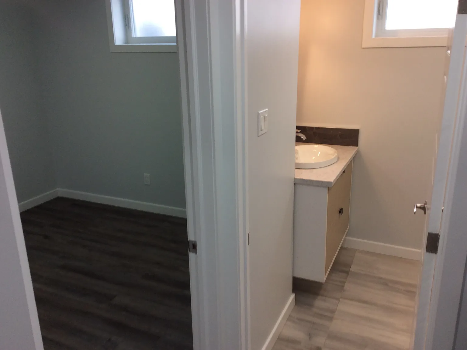2 bed, 1100 sqft, $2,200 — Photo 4