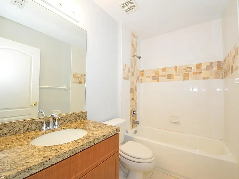 1042 Mainsail Dr #823 — Photo 10