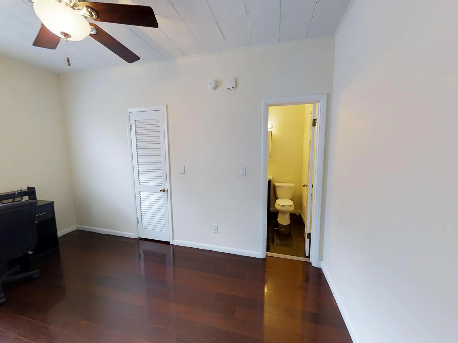 Studio, $1,250 — Photo 2